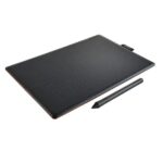 One by Wacom Medium 4
